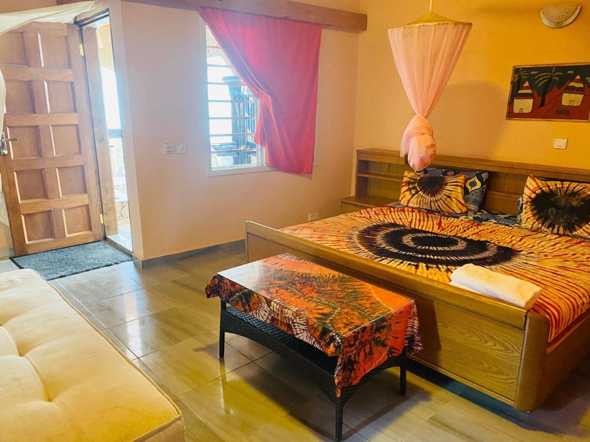Jungle Beach Resort Sanyang Eksteriør bilde