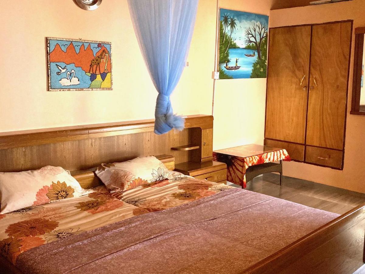 Jungle Beach Resort Sanyang Eksteriør bilde