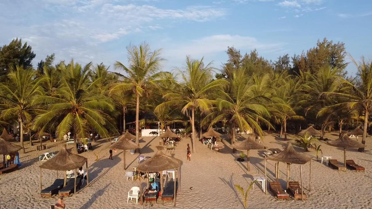 Jungle Beach Resort Sanyang Eksteriør bilde