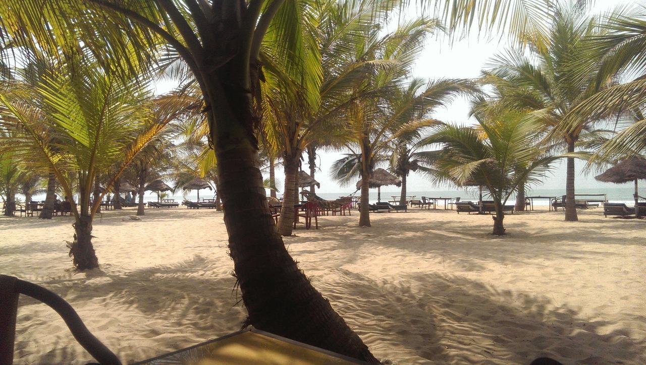 Jungle Beach Resort Sanyang Eksteriør bilde